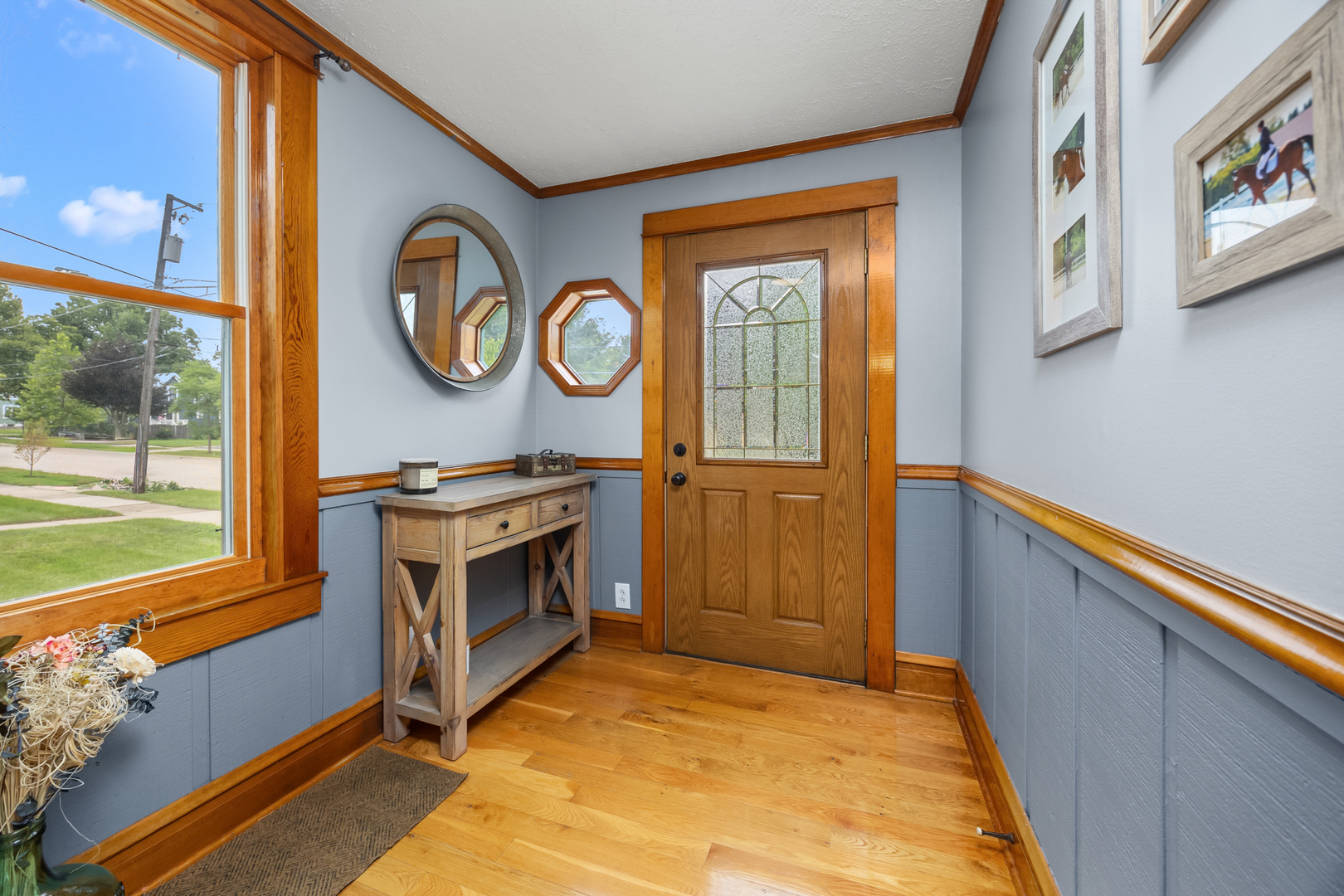 27 Center Street, Algonquin, IL 60102