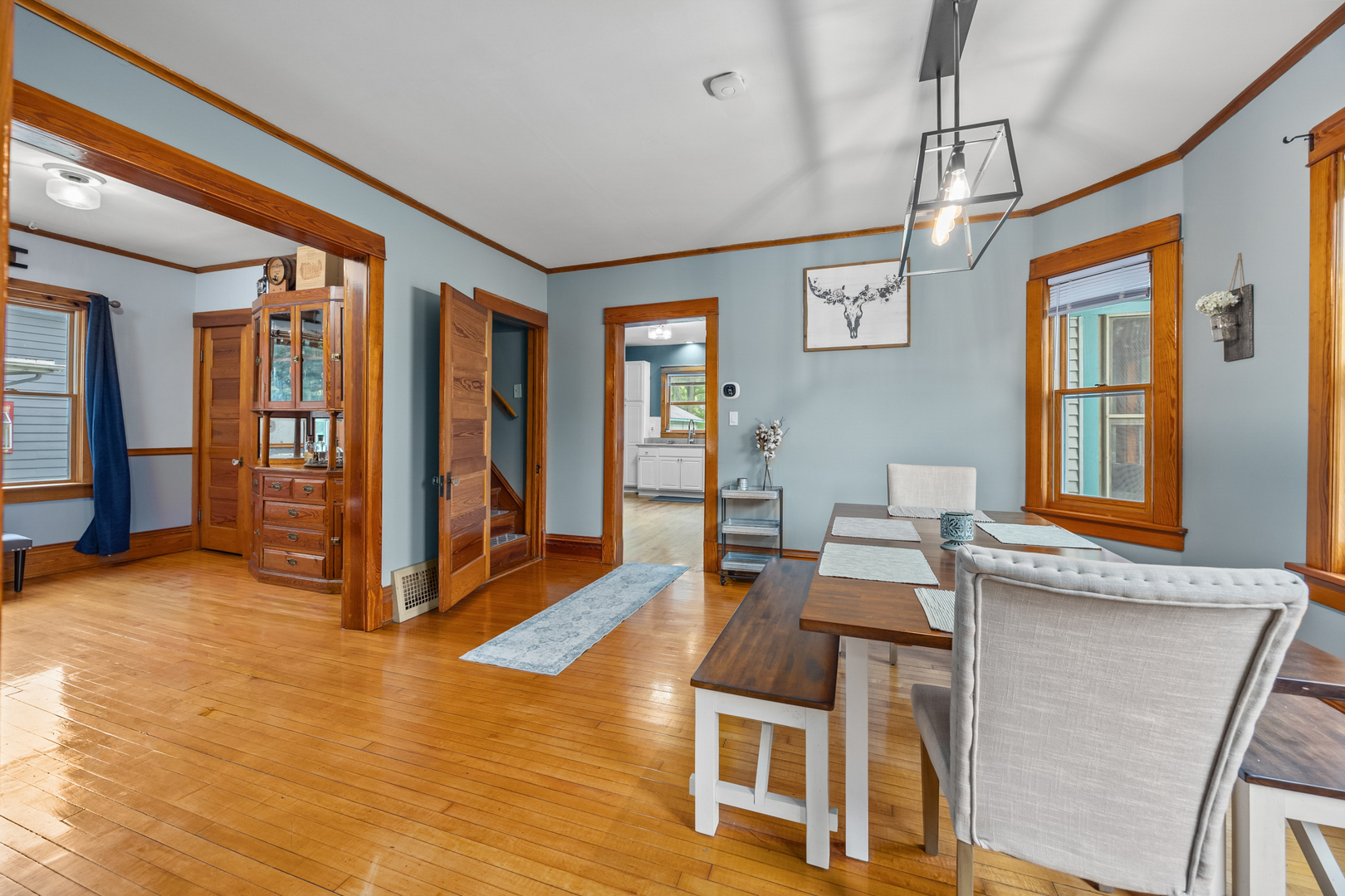 27 Center Street, Algonquin, IL 60102