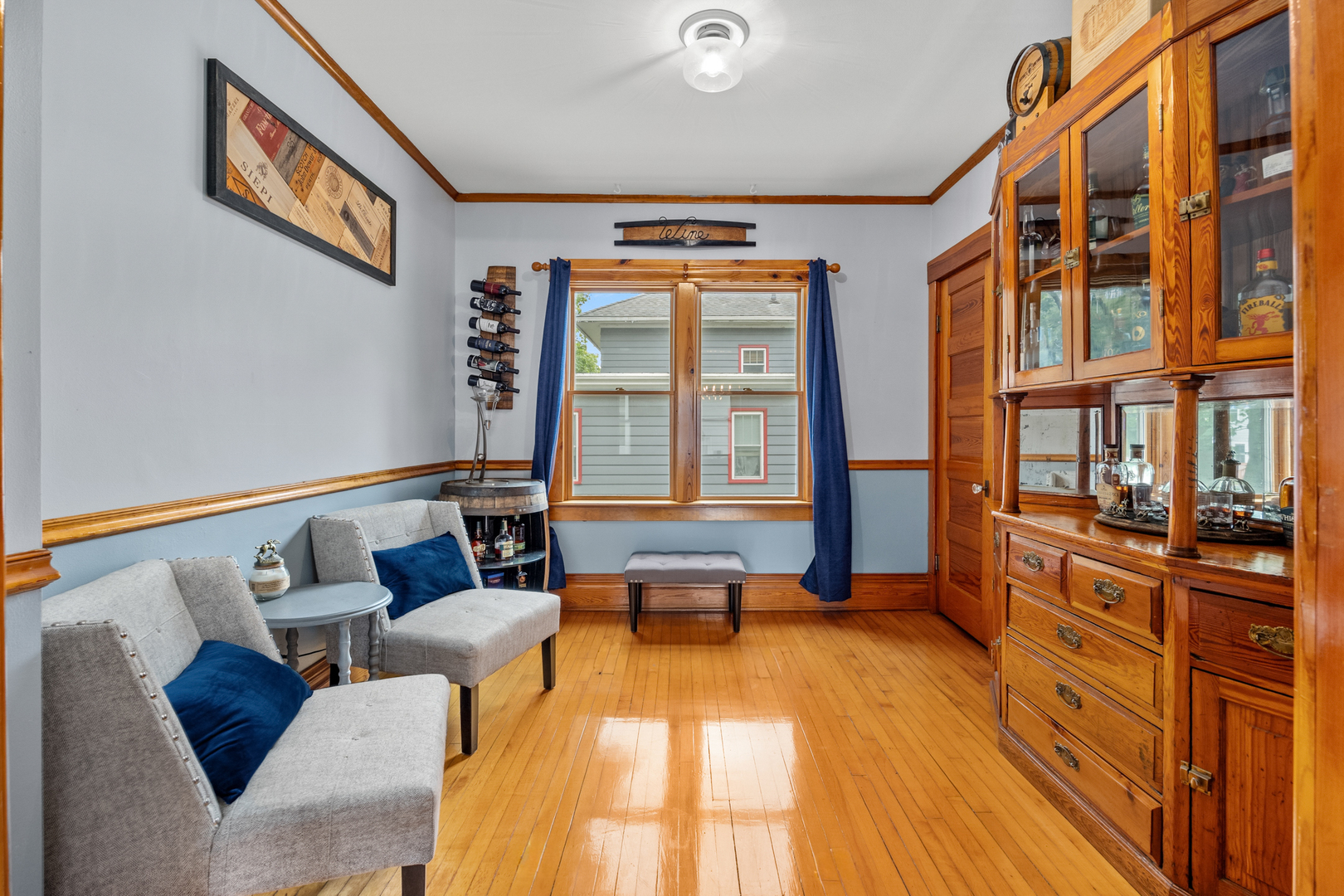 27 Center Street, Algonquin, IL 60102