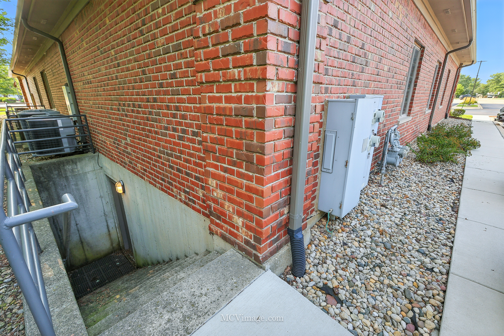 10257 W Lincoln Highway, Frankfort, IL 60423