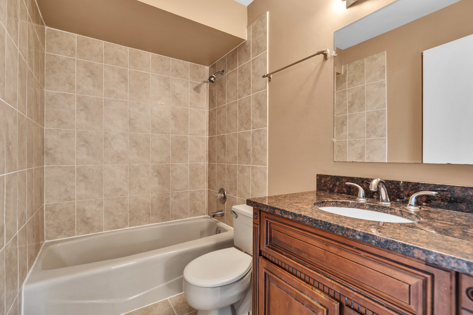 730 N Briar Hill Lane #5, Addison, IL 60101