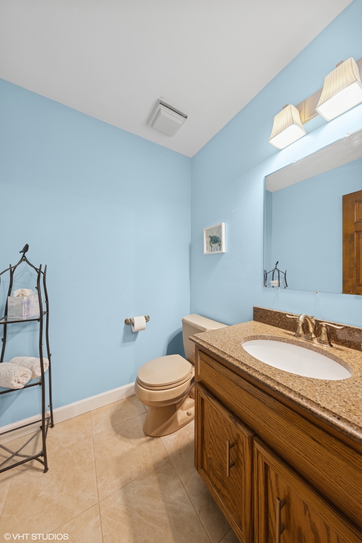 2002 Middleton Drive, Wheaton, IL 60189