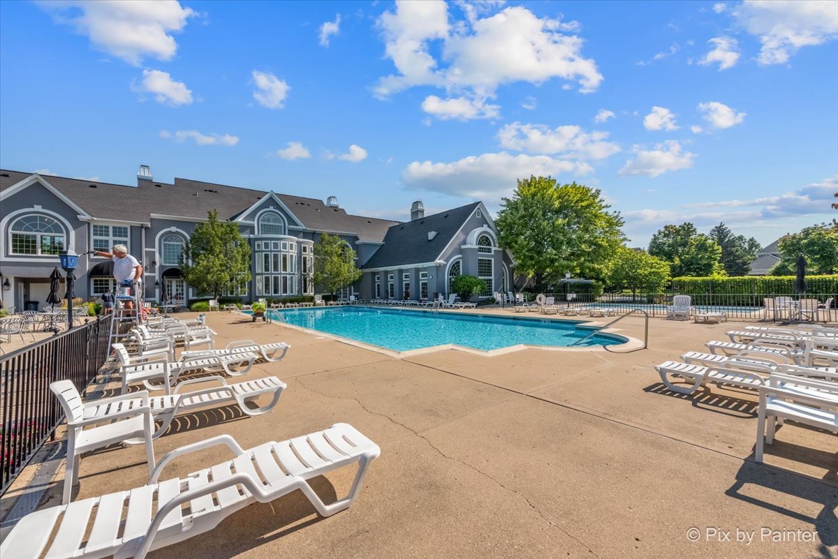 248 Lynwood Lane #248, Bloomingdale, IL 60108