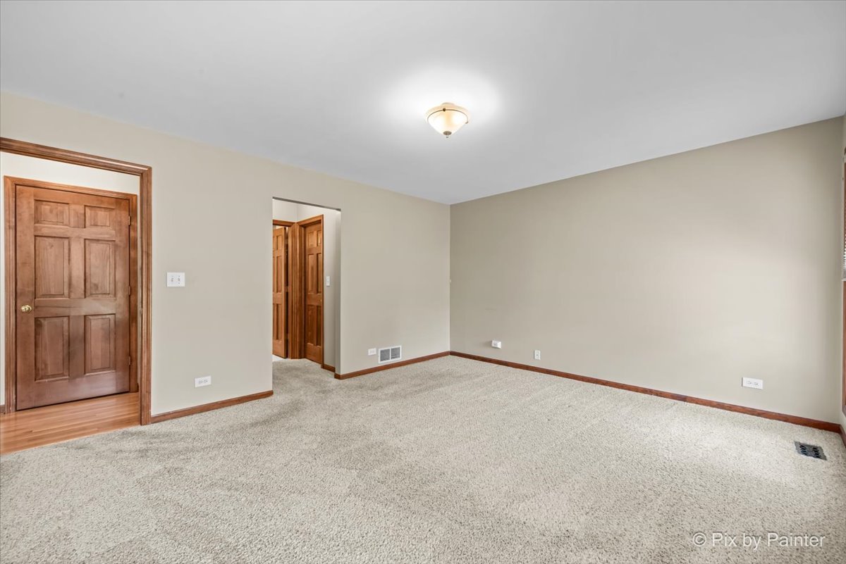 248 Lynwood Lane #248, Bloomingdale, IL 60108