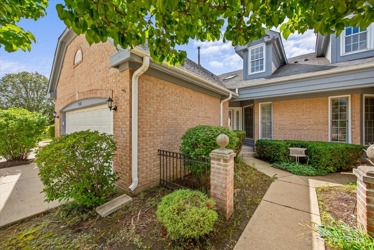 248 Lynwood Lane #248, Bloomingdale, IL 60108