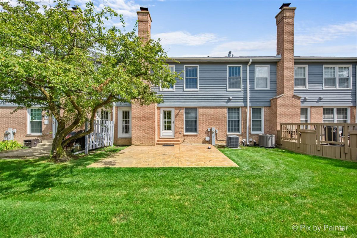 248 Lynwood Lane #248, Bloomingdale, IL 60108