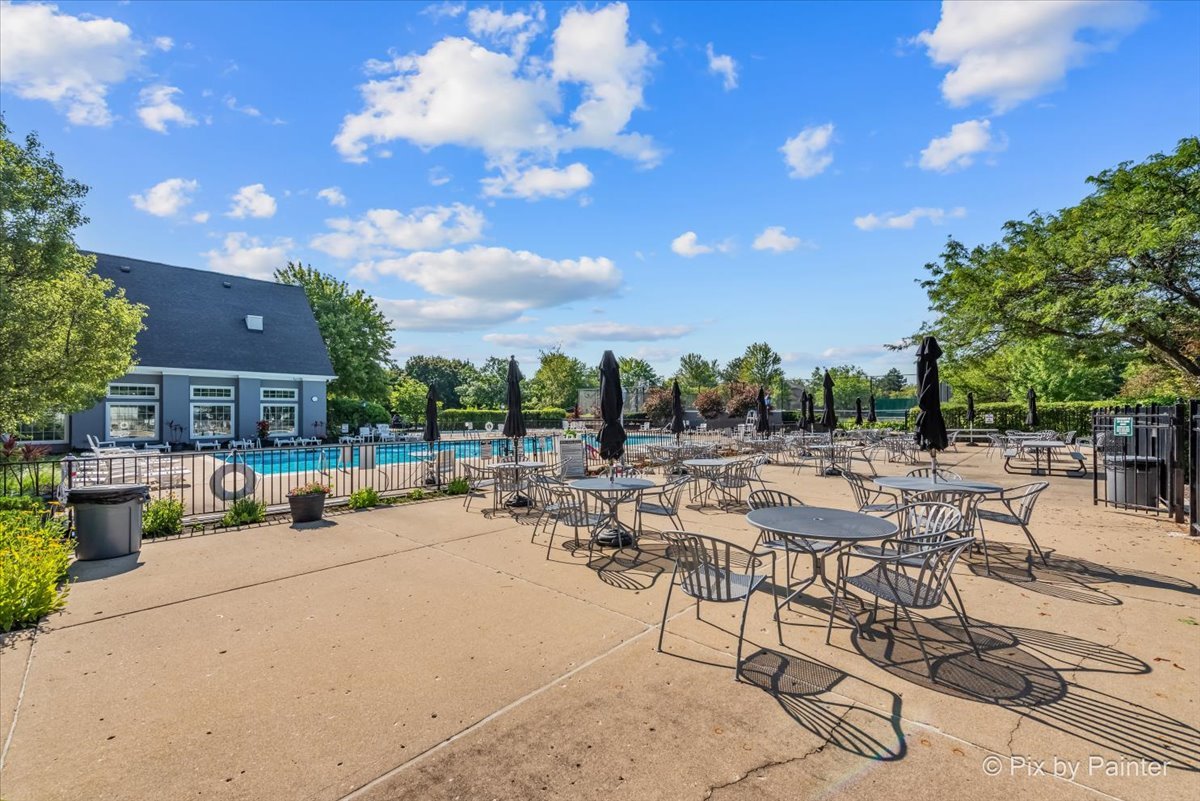 248 Lynwood Lane #248, Bloomingdale, IL 60108