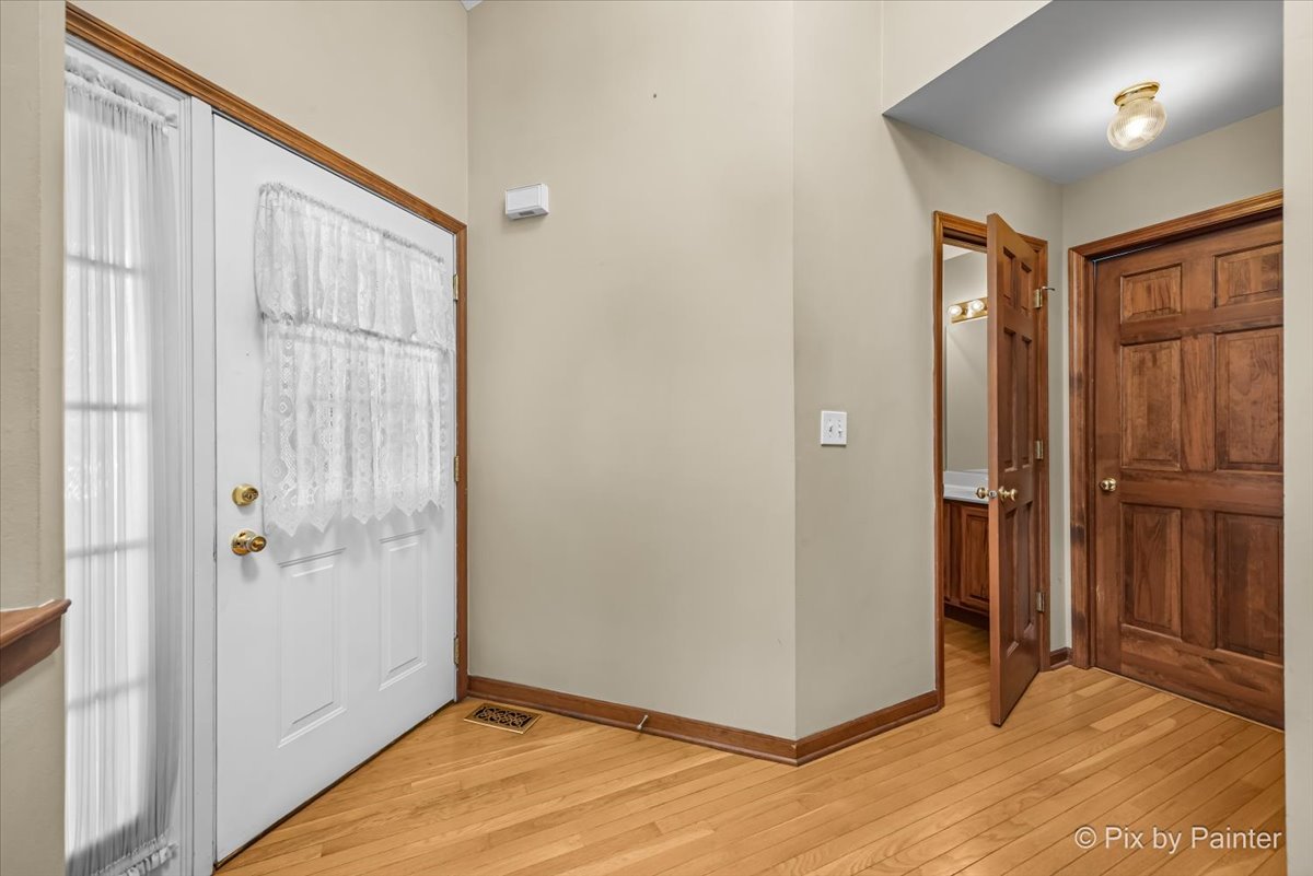 248 Lynwood Lane #248, Bloomingdale, IL 60108