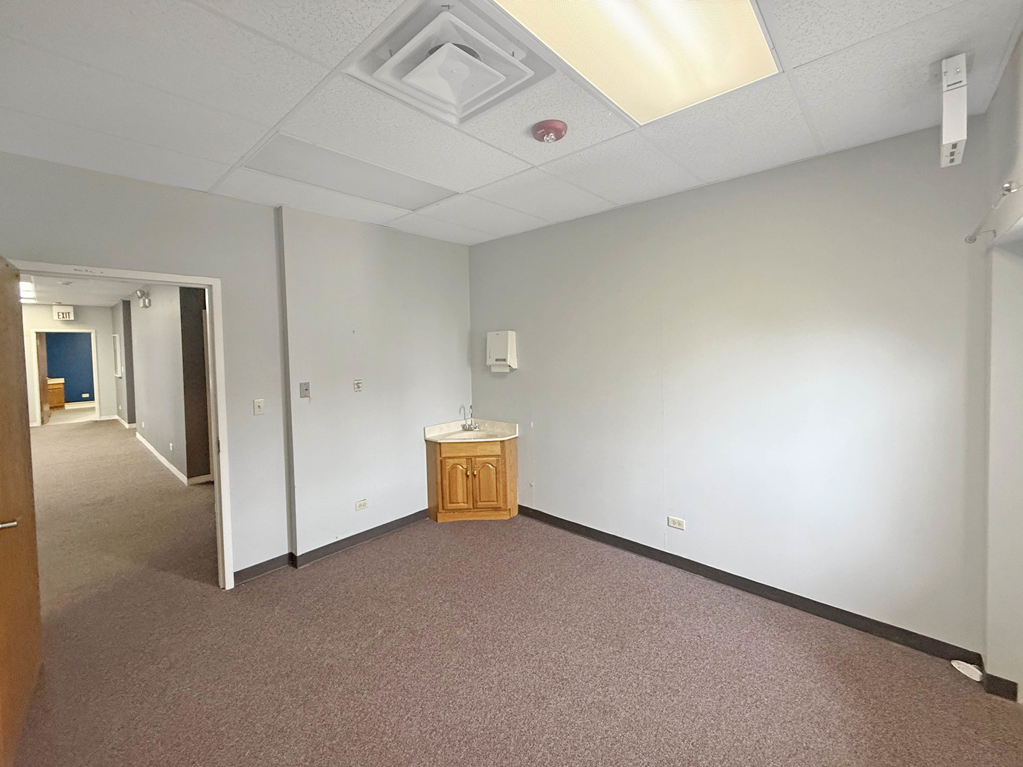 6321 Fairview Avenue #B, Westmont, IL 60559