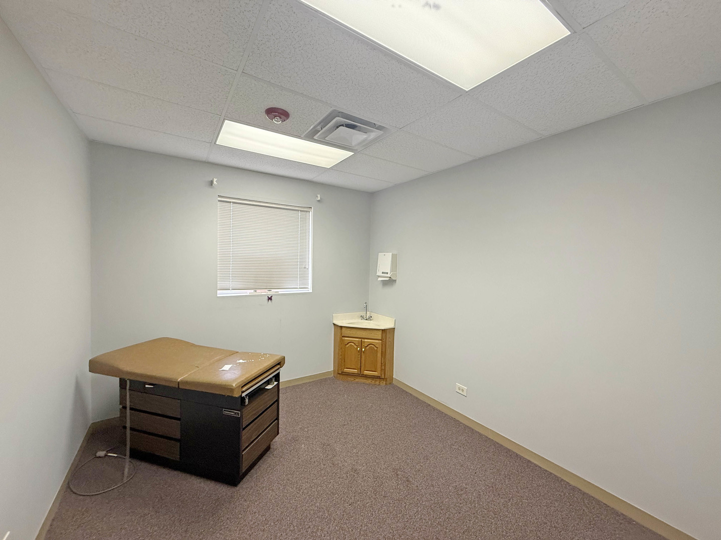 6321 Fairview Avenue #B, Westmont, IL 60559