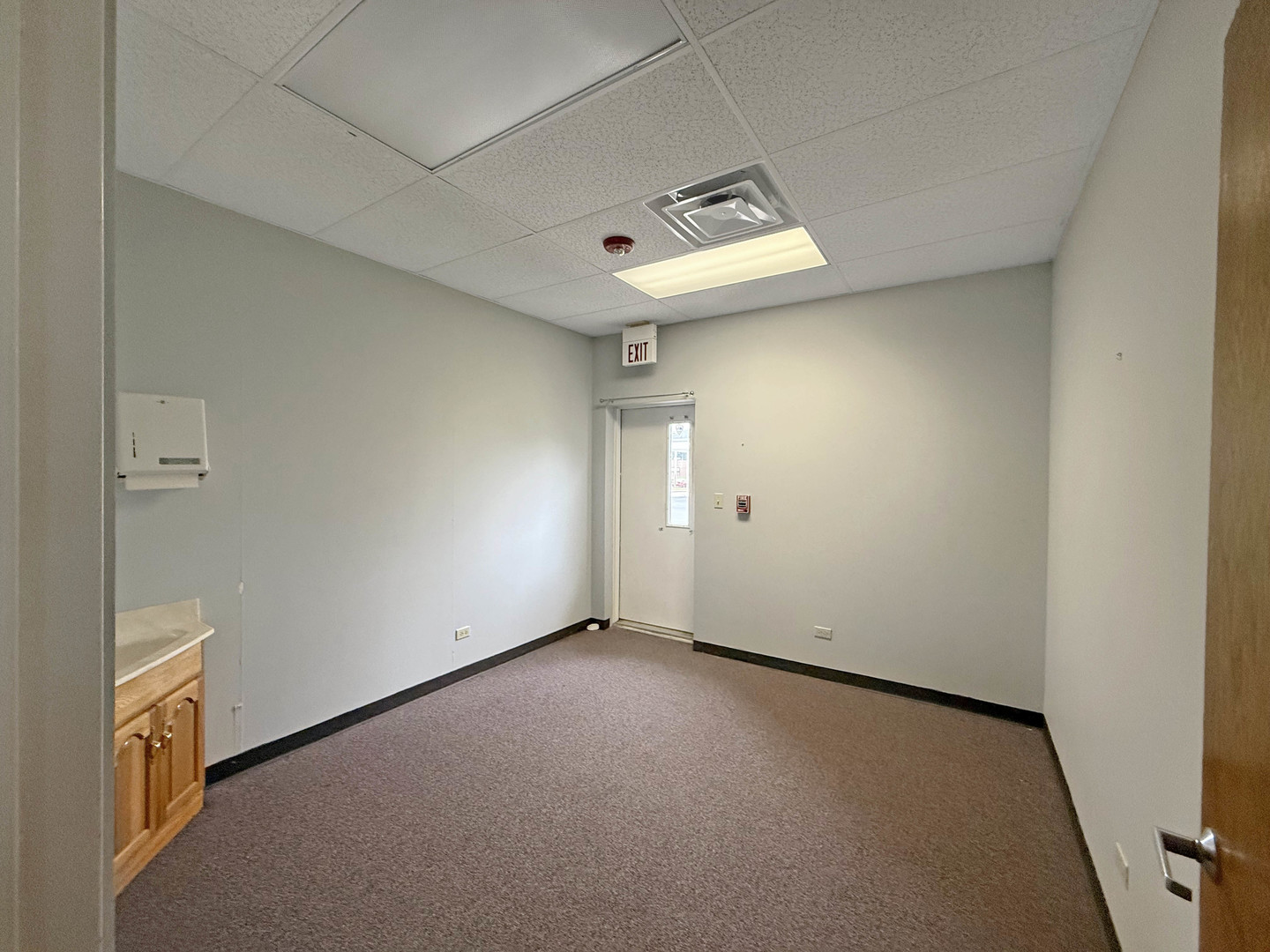 6321 Fairview Avenue #B, Westmont, IL 60559