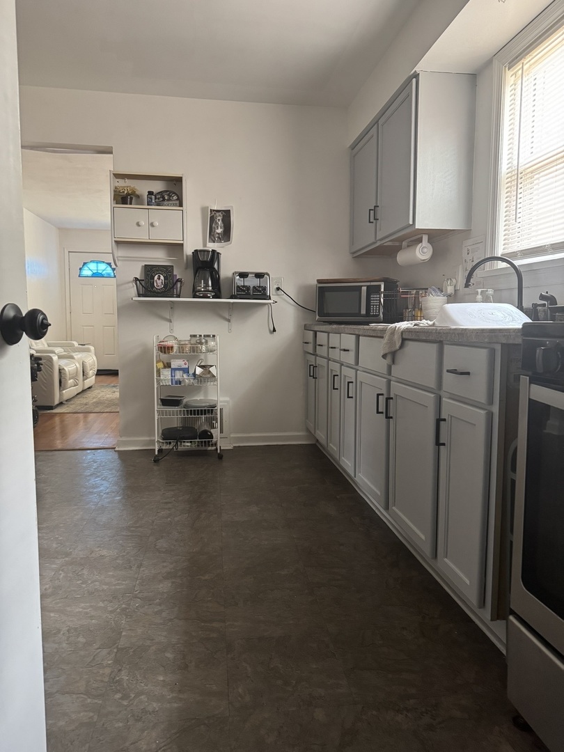 47 157th Street, Calumet City, IL 60409