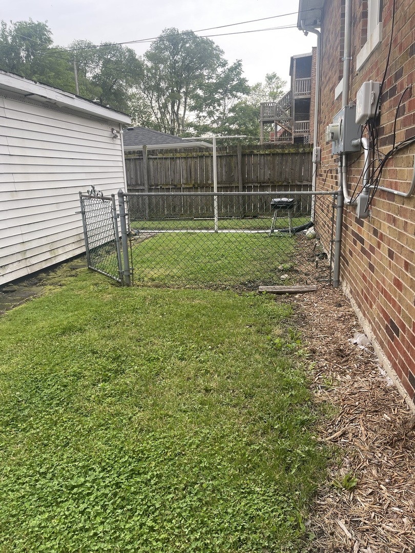 47 157th Street, Calumet City, IL 60409