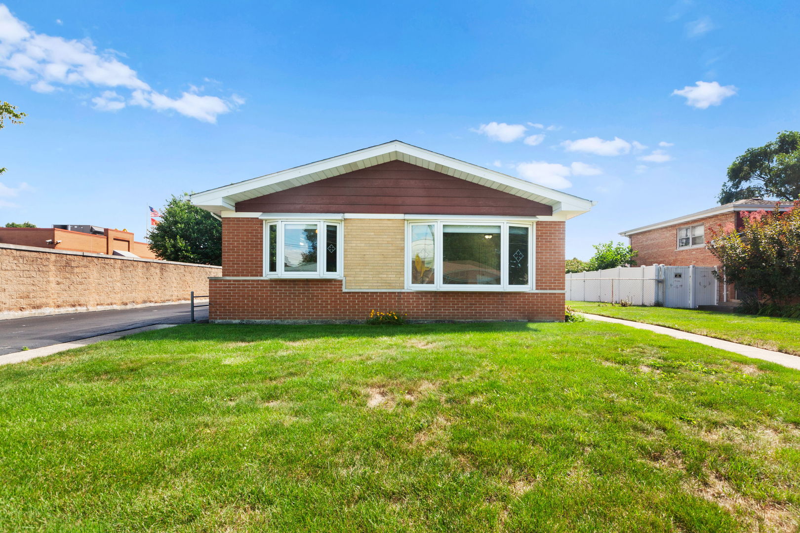 4813 W 91st Street, Oak Lawn, IL 60453