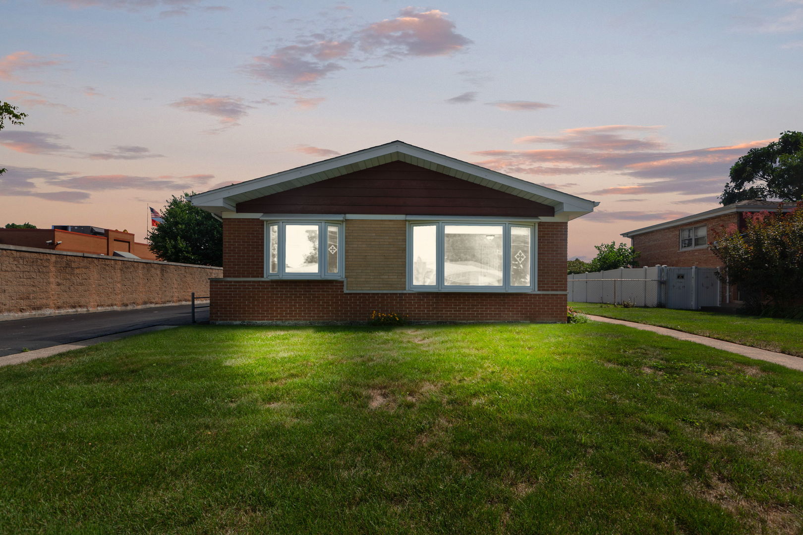 4813 W 91st Street, Oak Lawn, IL 60453