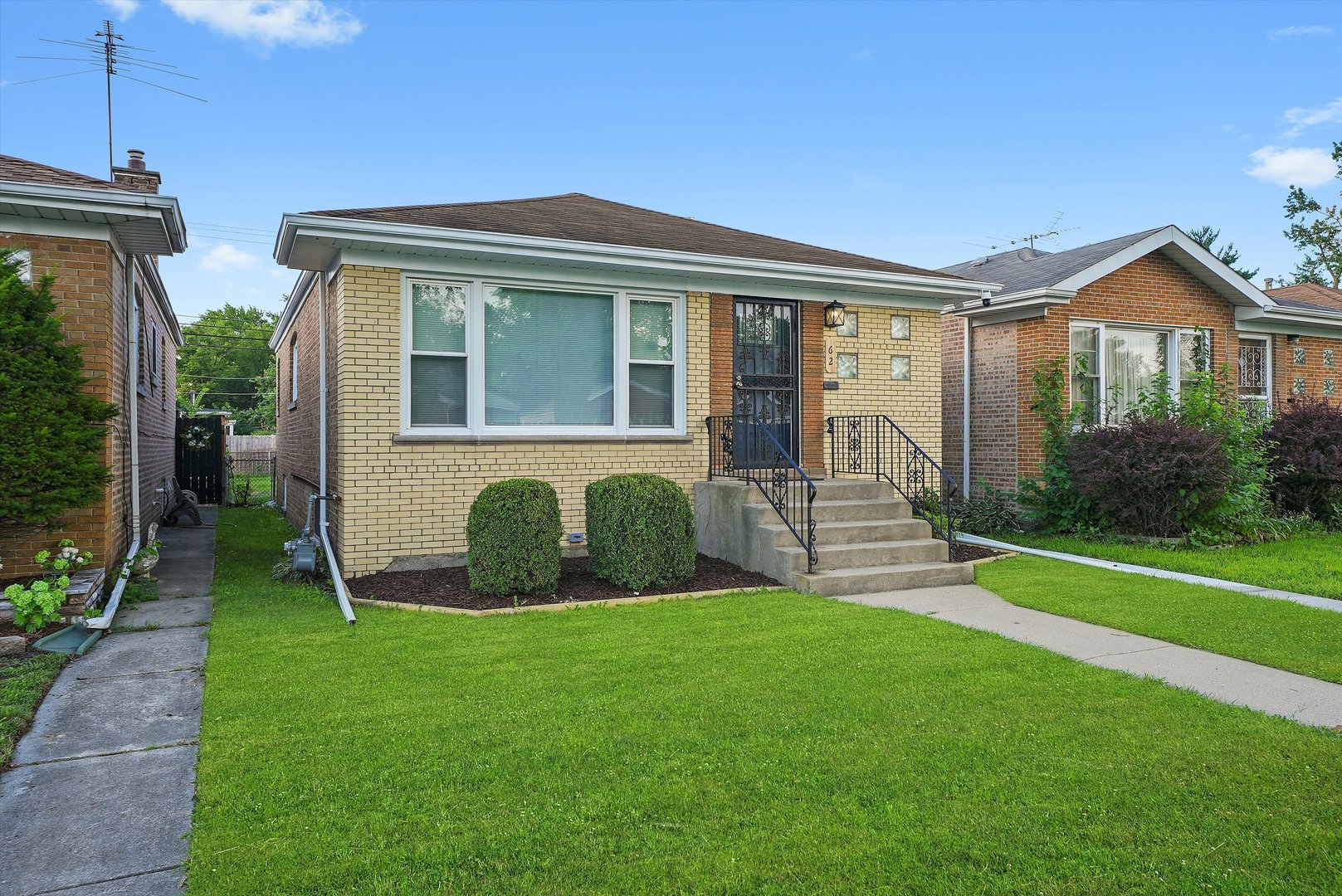 62 E 144th Street, Riverdale, IL 60827