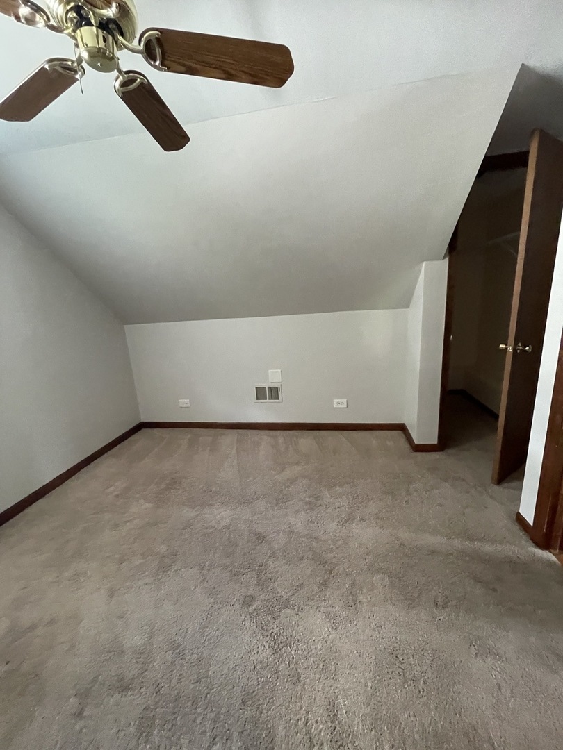 111 N Wilmette Avenue, Westmont, IL 60559