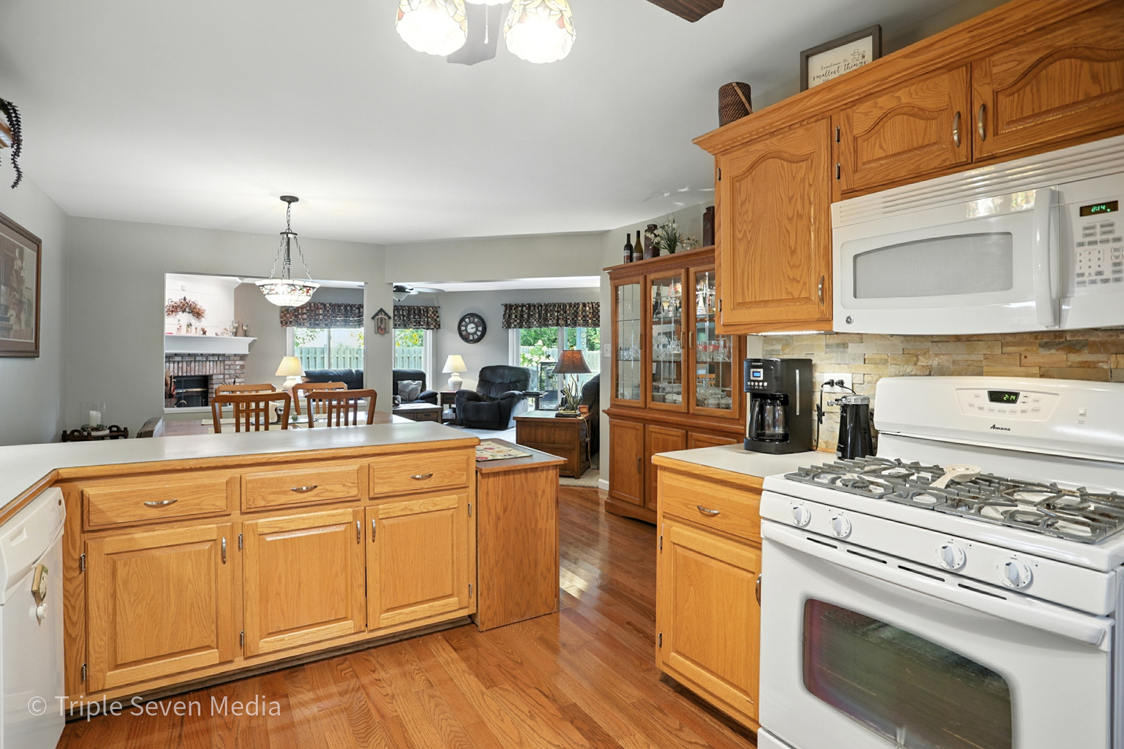 207 Huntington Court, Shorewood, IL 60404
