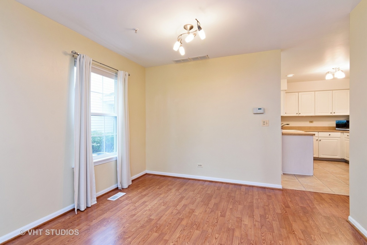 1221 ORLEANS Drive, Mundelein, IL 60060