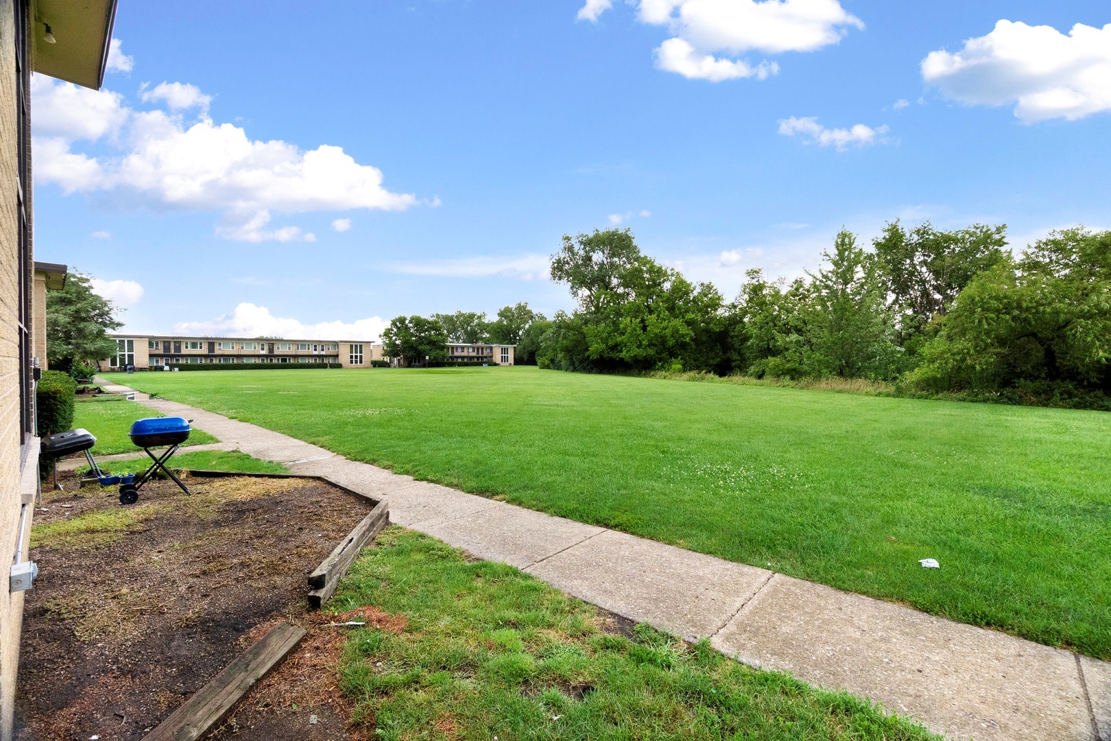 41 King Arthur Court #1, Northlake, IL 60164