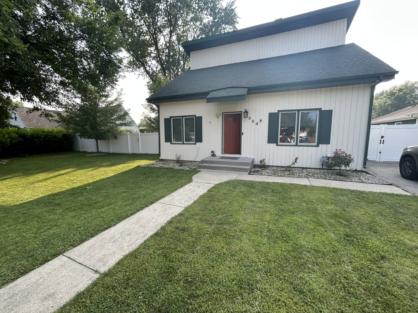 354 Millard Avenue, Crystal Lake, IL 60014