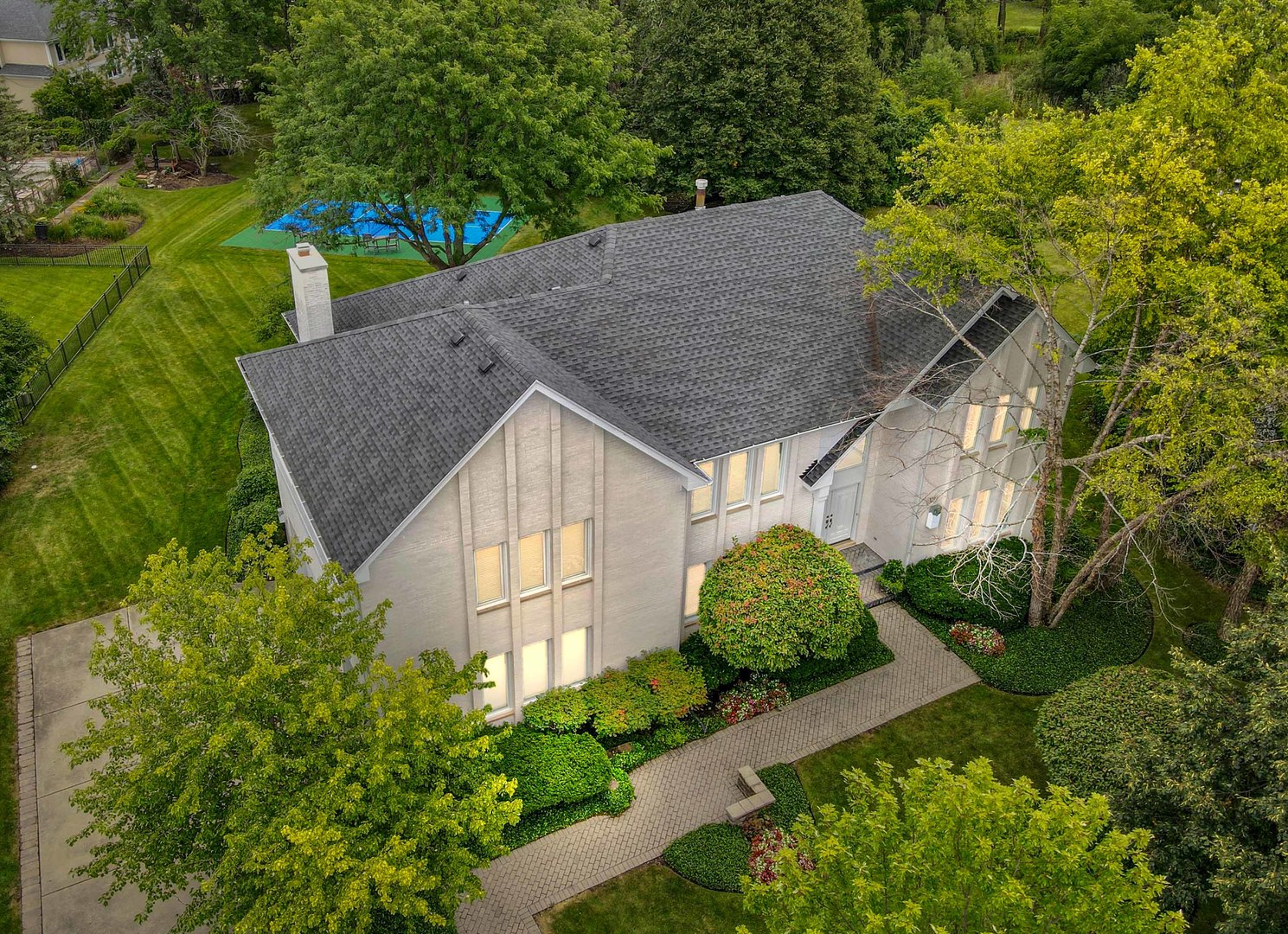 321 Foxford Drive, Buffalo Grove, IL 60089