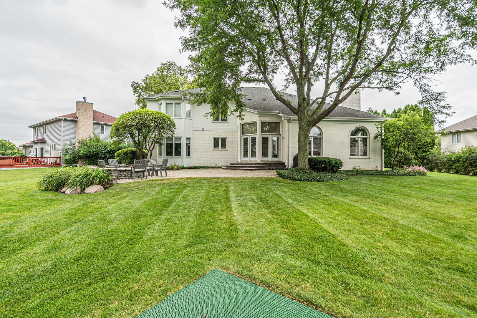 321 Foxford Drive, Buffalo Grove, IL 60089