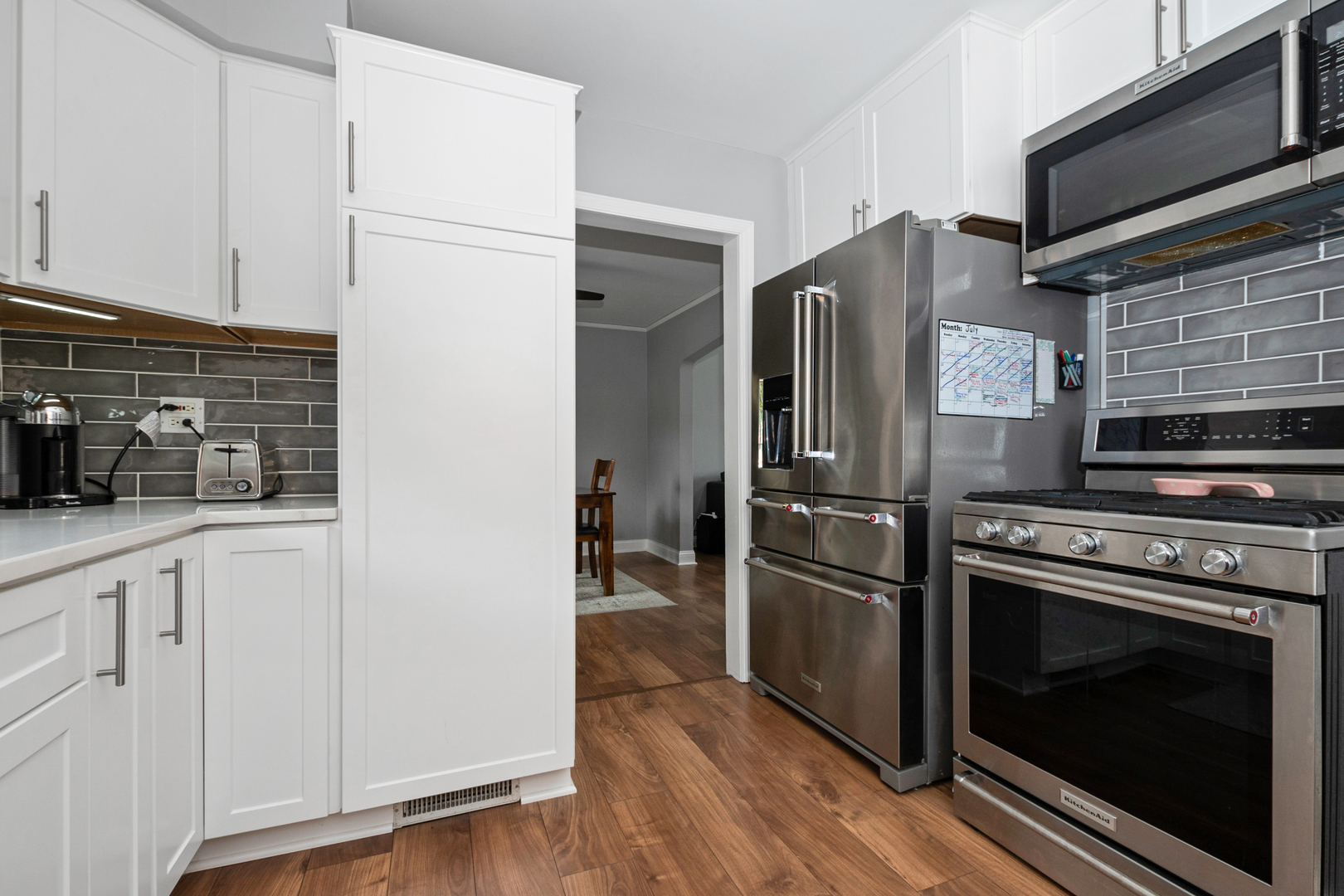 5659 S Oak Park Avenue, Chicago, IL 60638