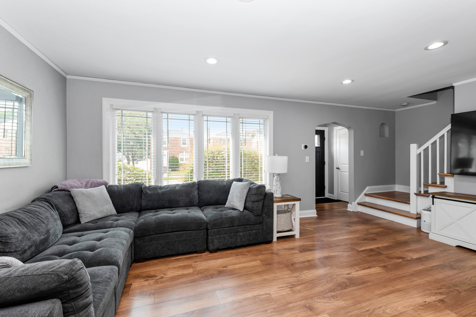 5659 S Oak Park Avenue, Chicago, IL 60638