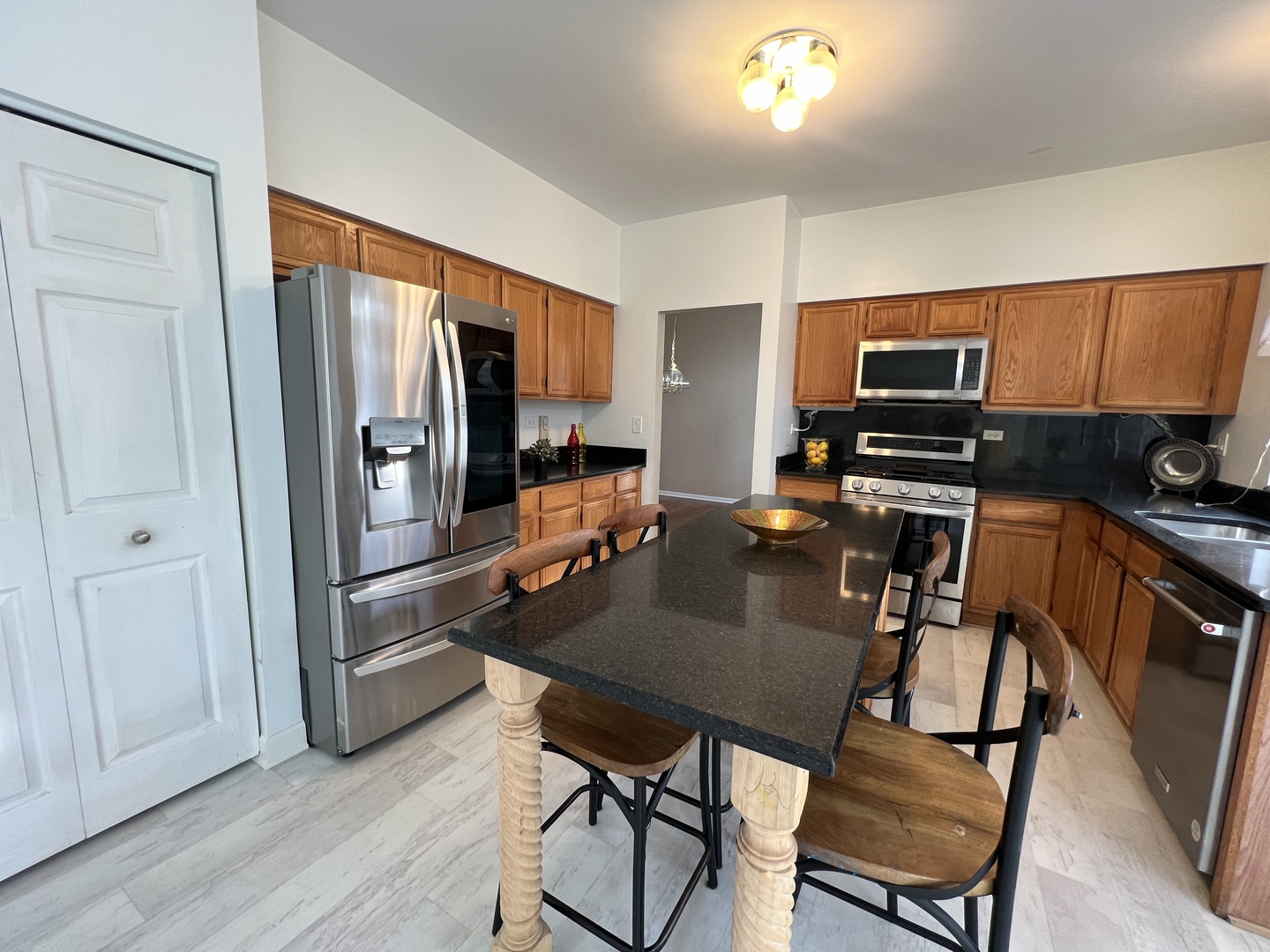 7503 Korbel Drive, Gurnee, IL 60031