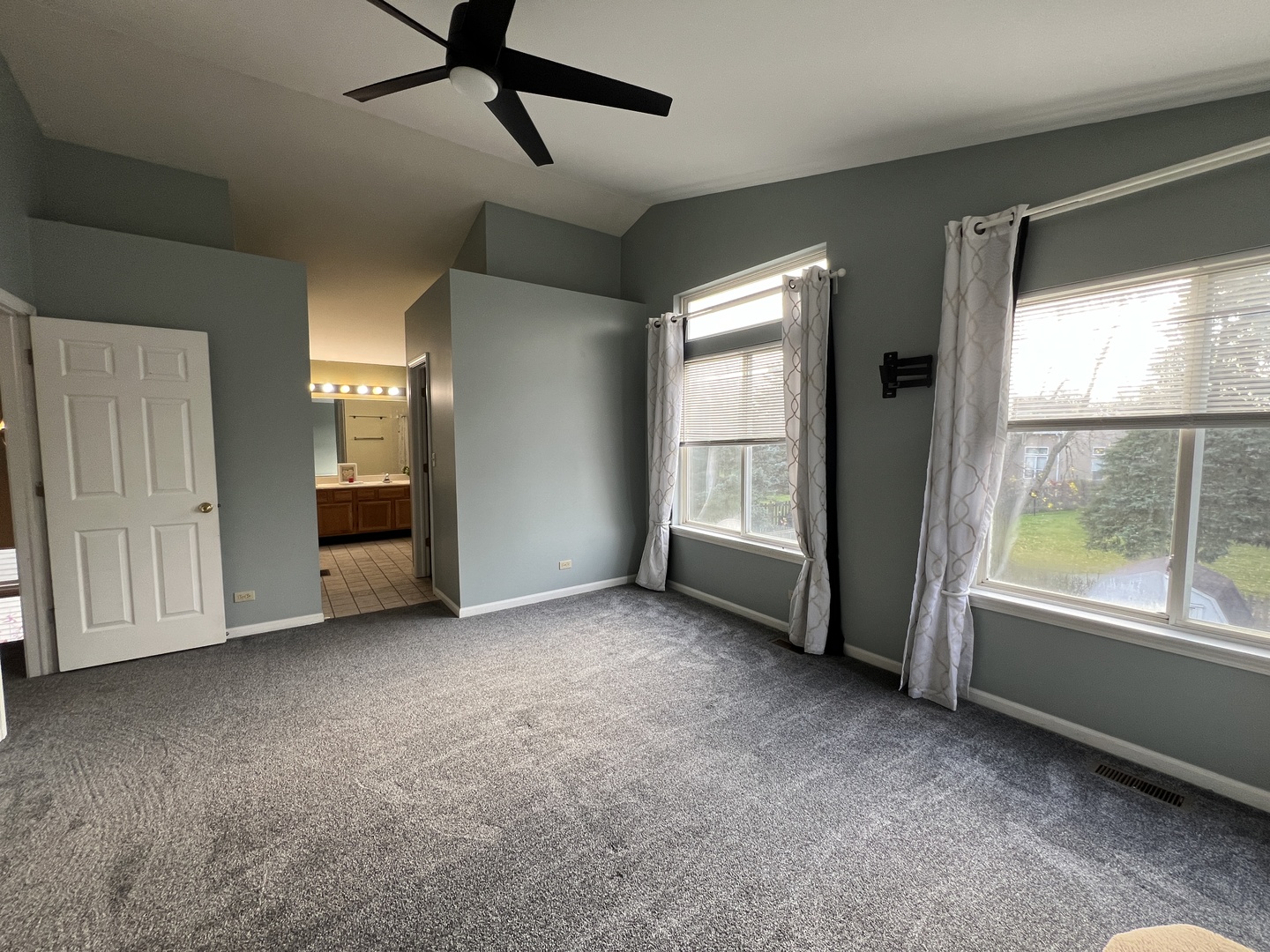 7503 Korbel Drive, Gurnee, IL 60031