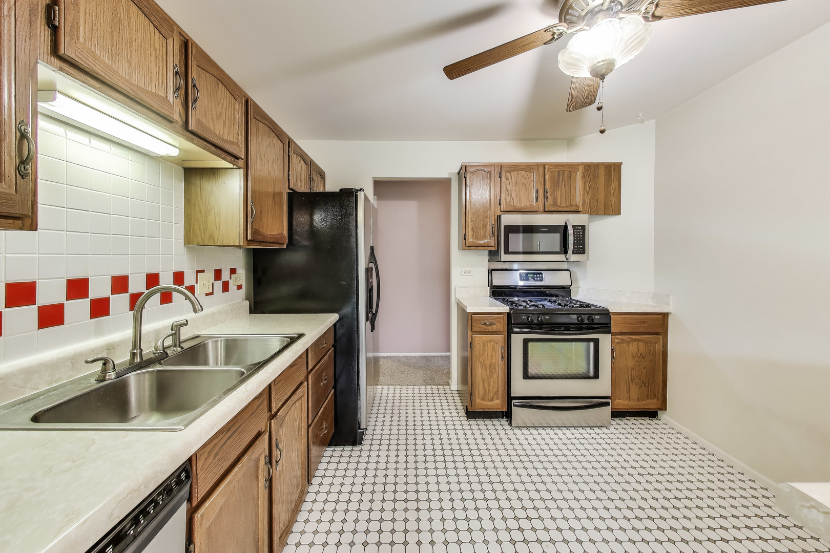 1510 Canbury Court #A1, Wheeling, IL 60090