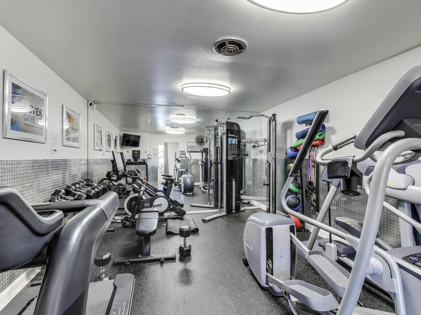 1510 Canbury Court #A1, Wheeling, IL 60090