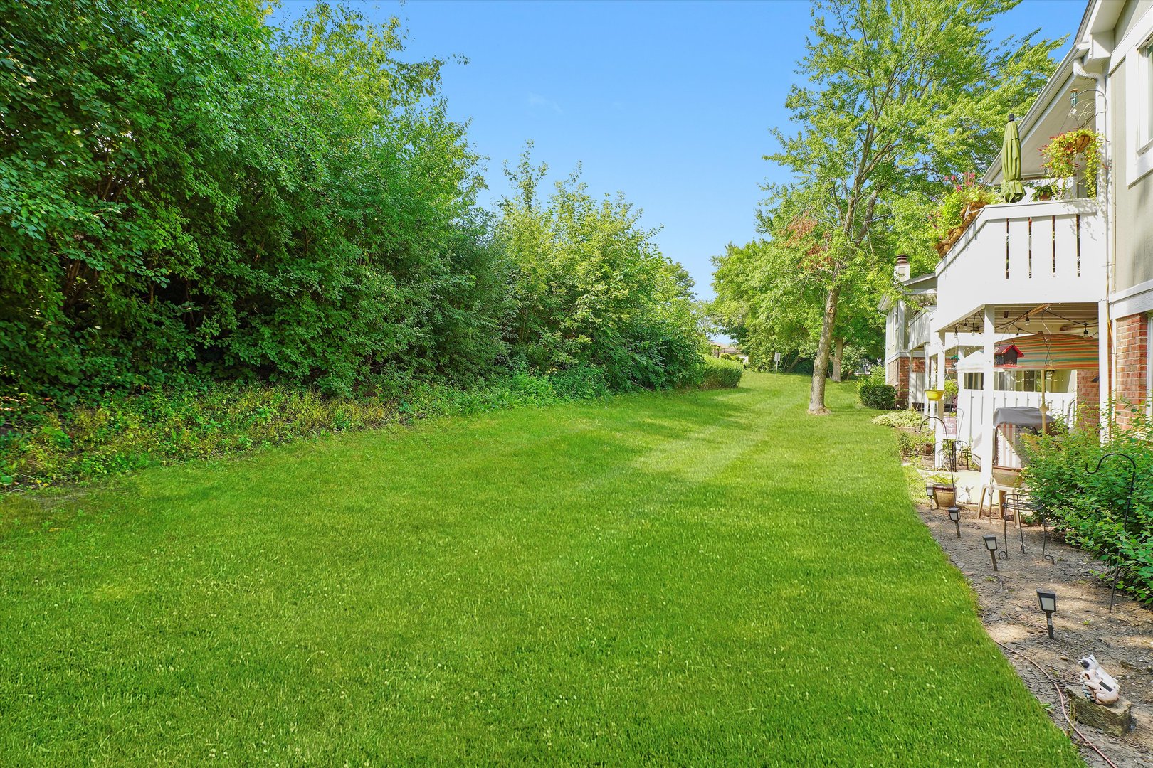 125 CLEVELAND Court #M2, Schaumburg, IL 60193