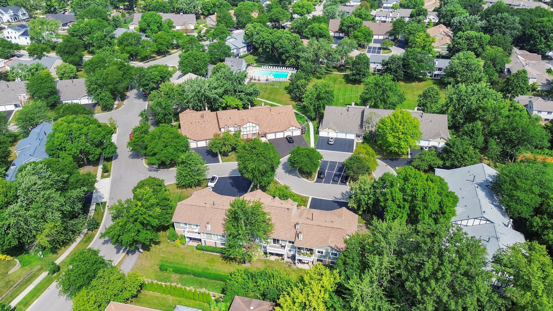 125 CLEVELAND Court #M2, Schaumburg, IL 60193
