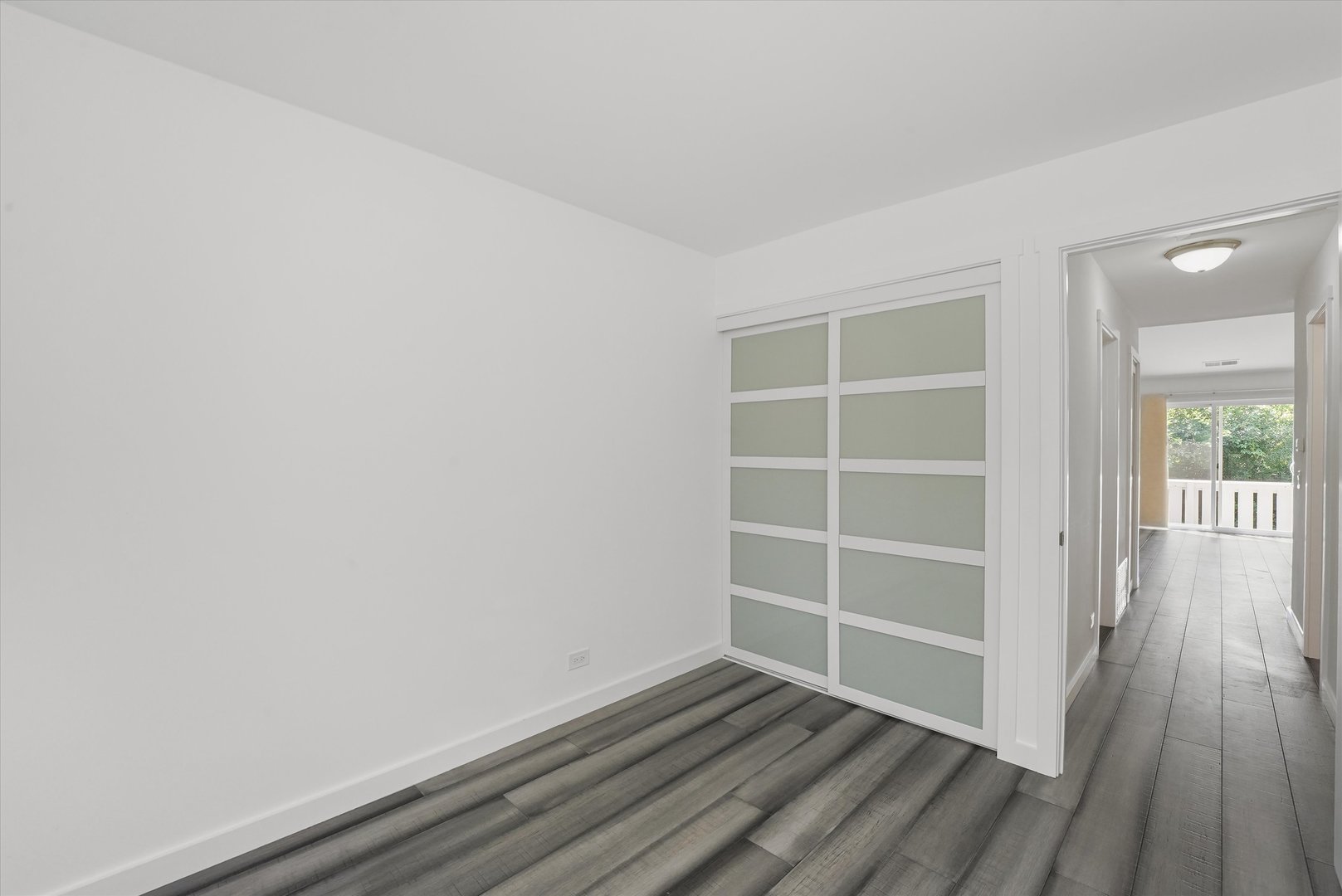 125 CLEVELAND Court #M2, Schaumburg, IL 60193