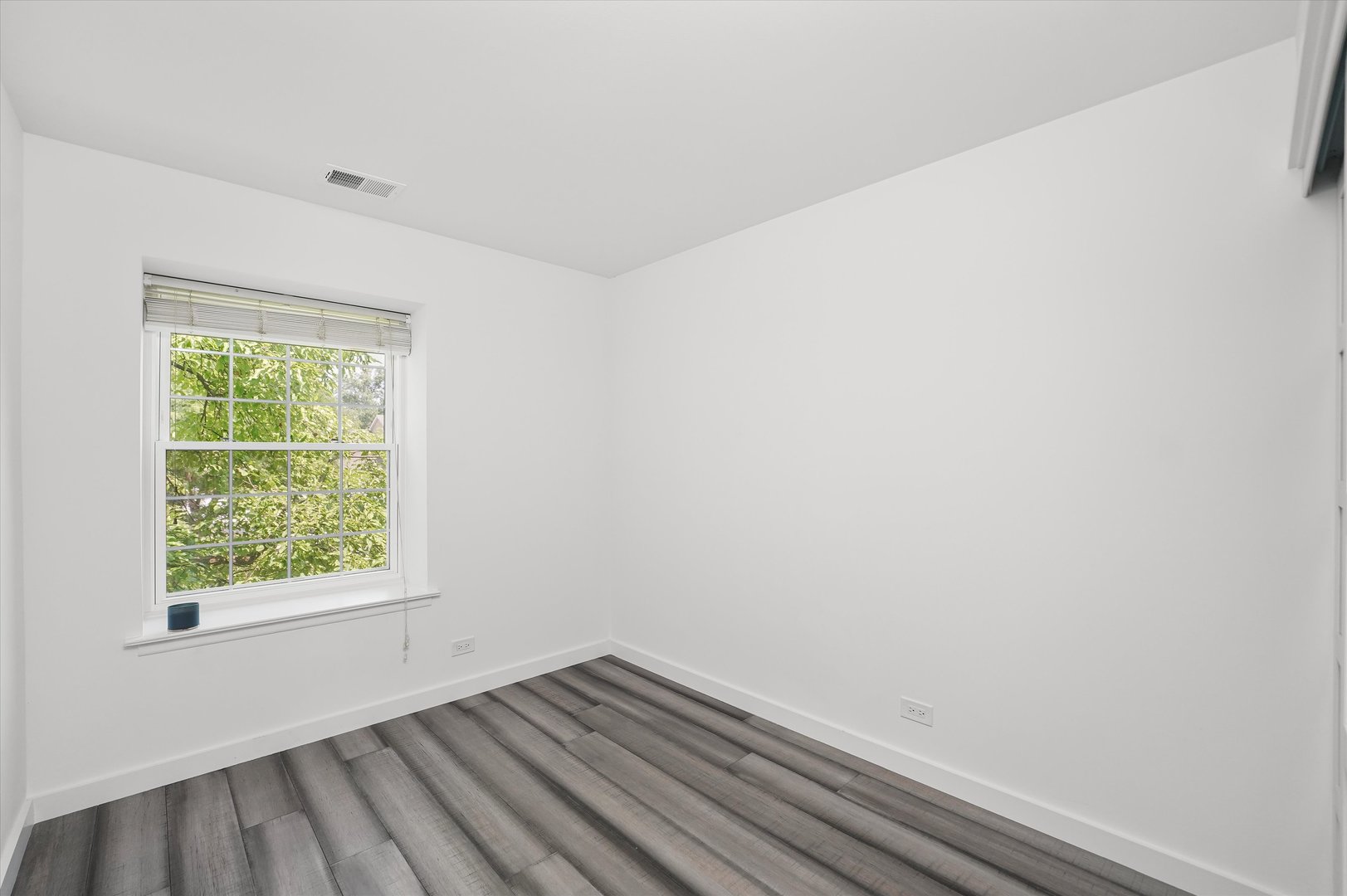 125 CLEVELAND Court #M2, Schaumburg, IL 60193