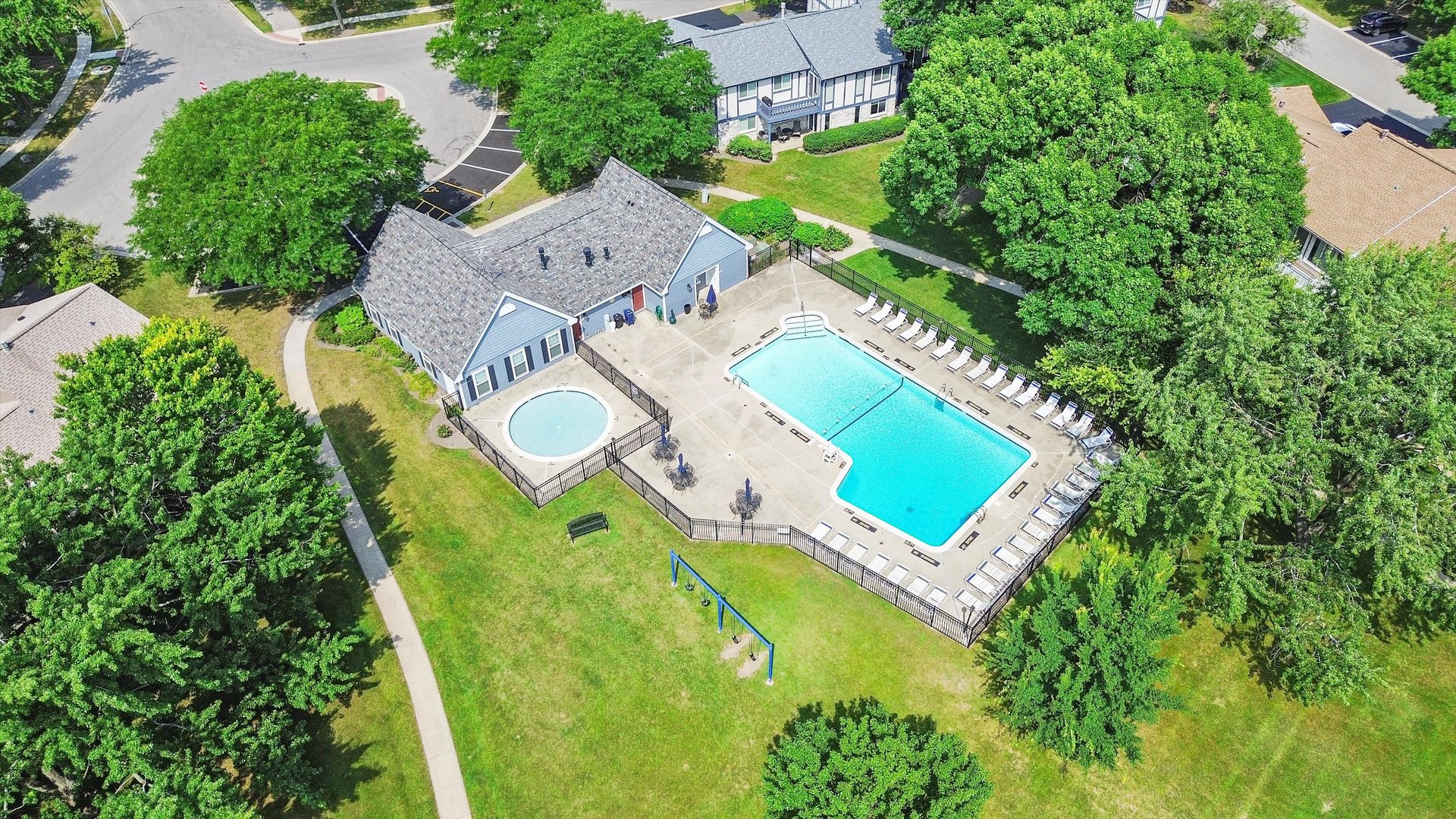 125 CLEVELAND Court #M2, Schaumburg, IL 60193