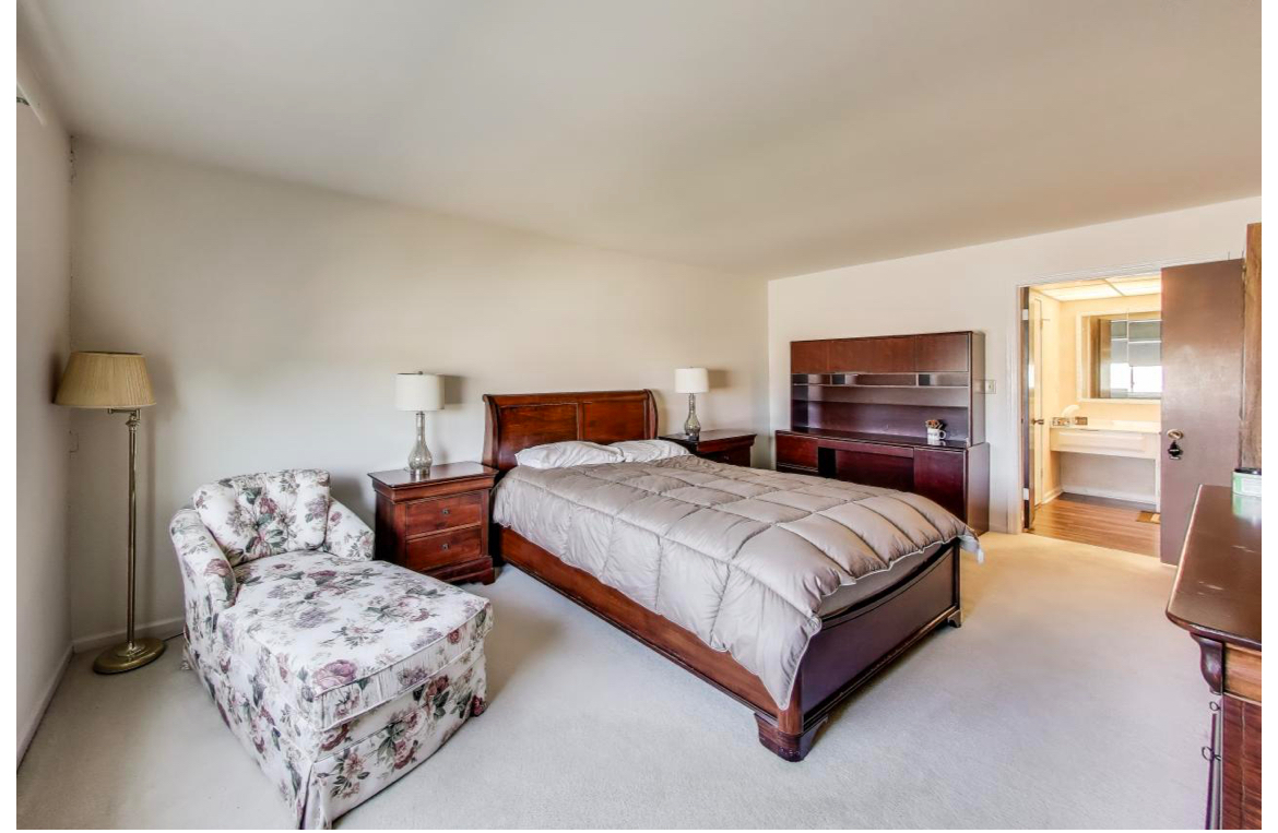 4840 Foster Street, Skokie, IL 60077