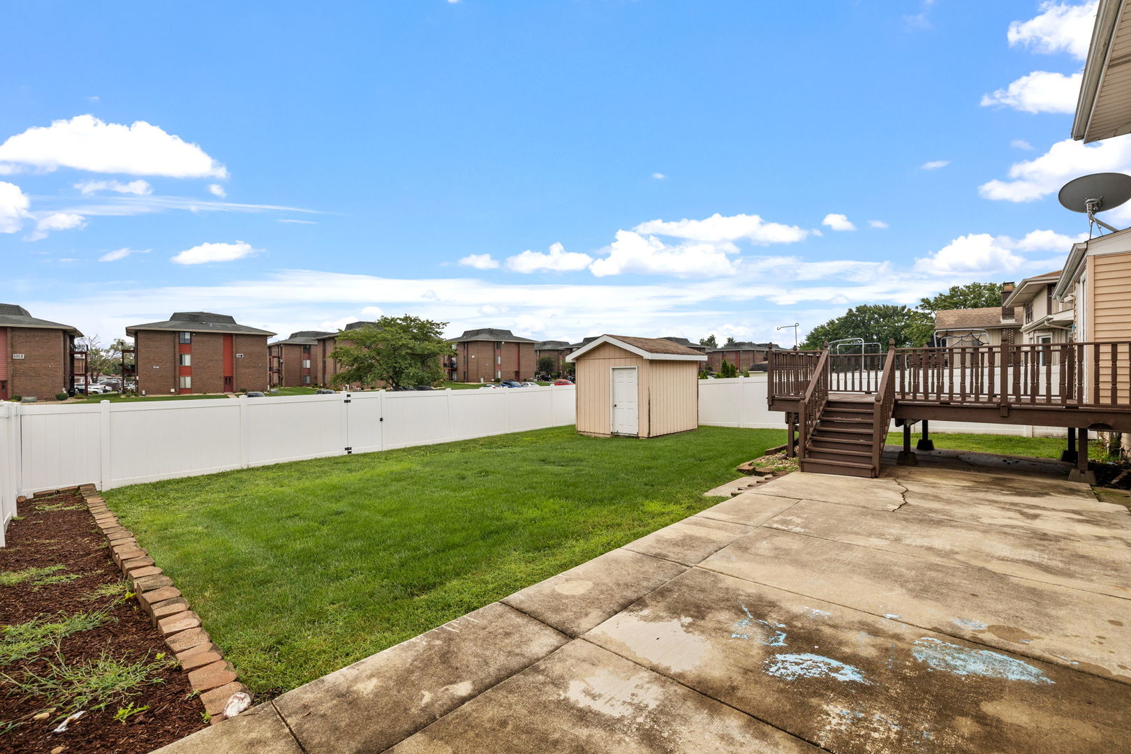 15725 La Paz Court, Oak Forest, IL 60452