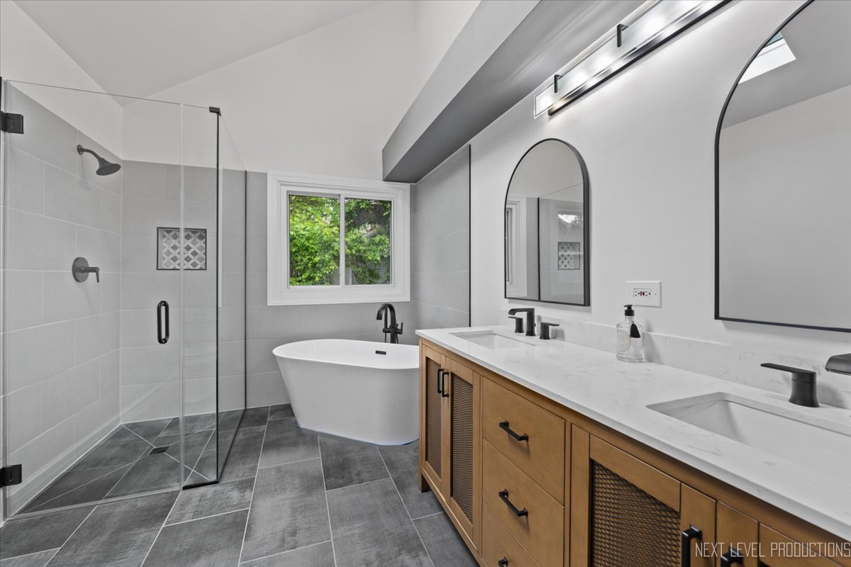 742 Feather Sound Drive, Bolingbrook, IL 60440