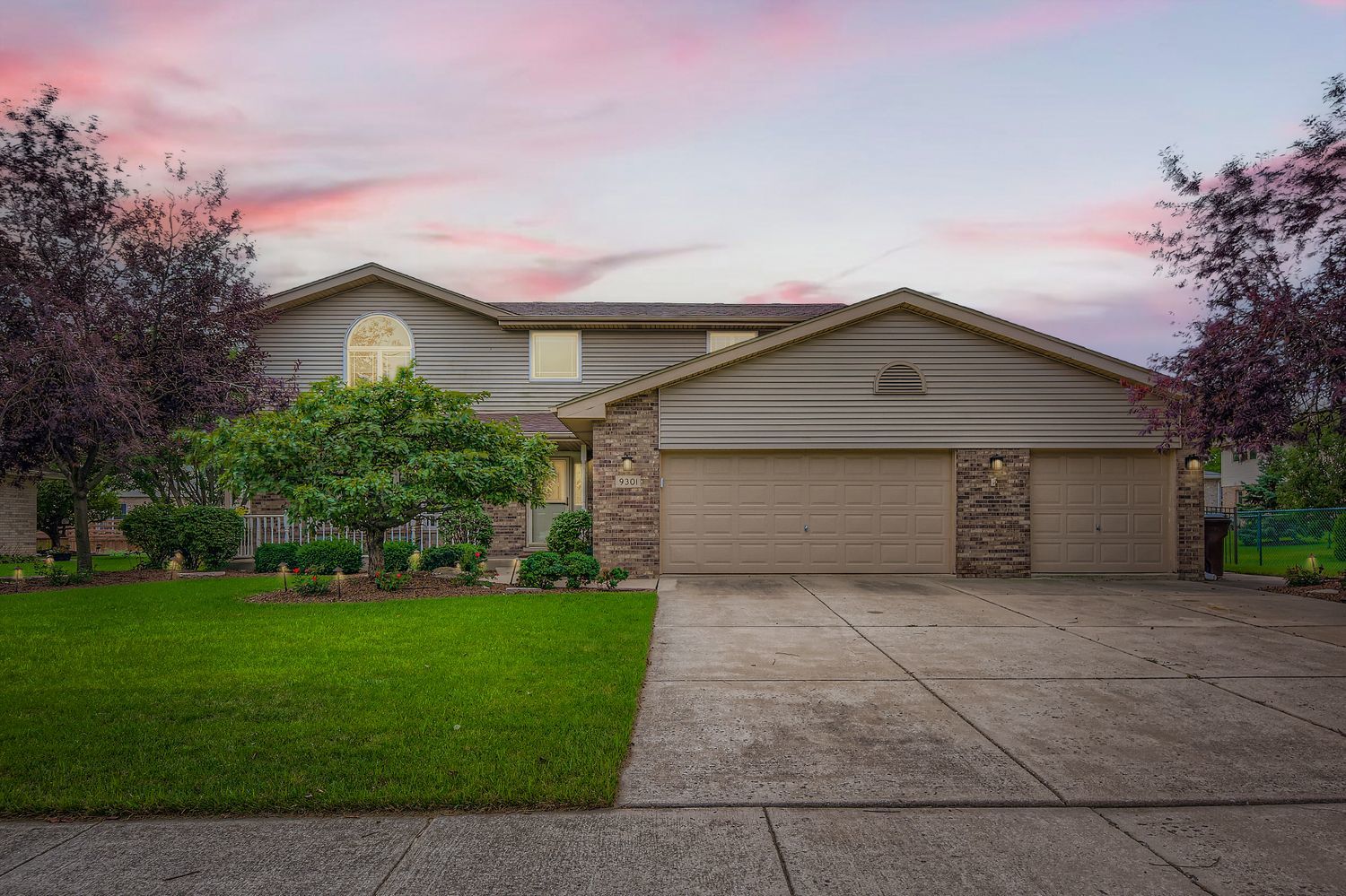 9301 Birch Avenue, Mokena, IL 60448