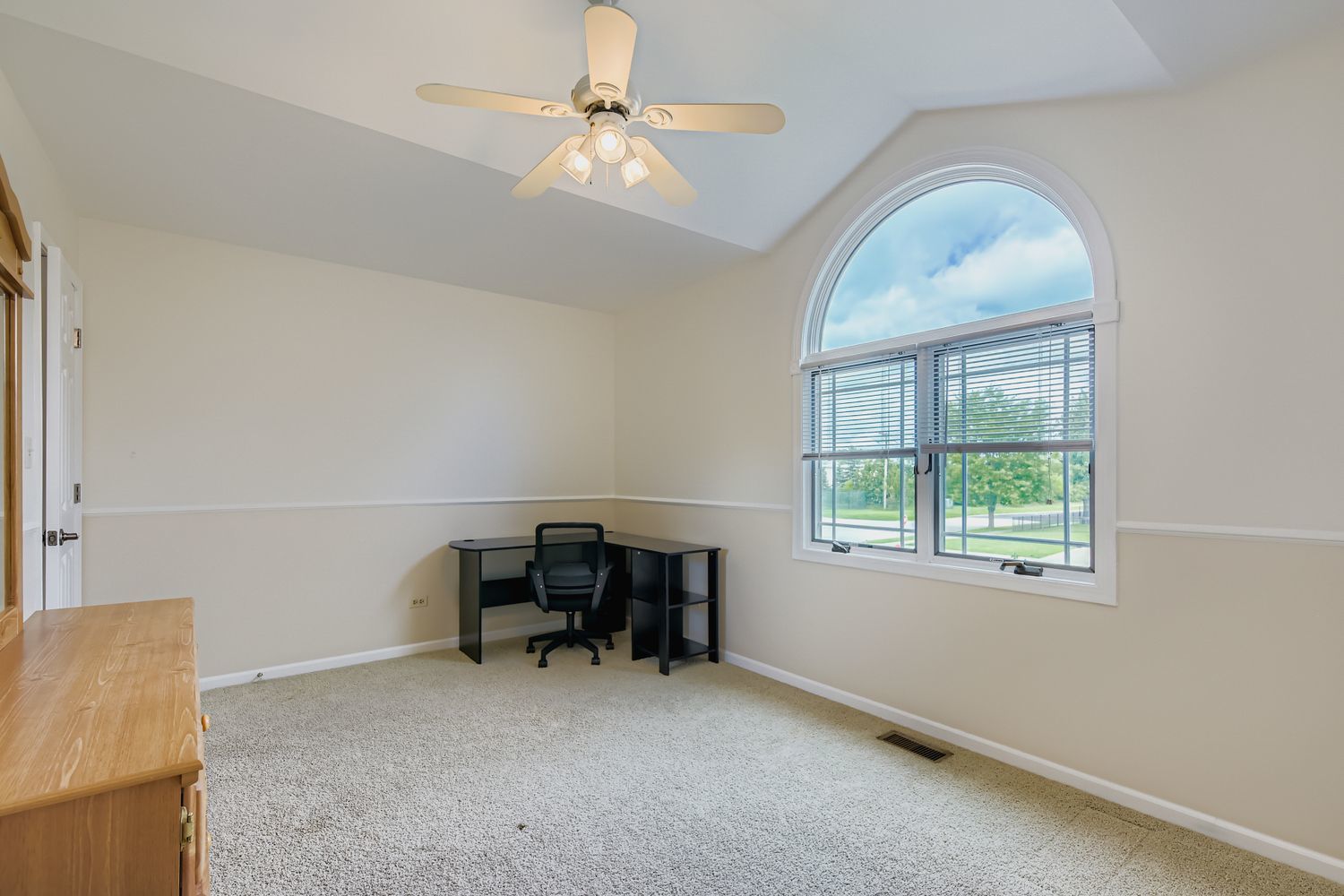 9301 Birch Avenue, Mokena, IL 60448