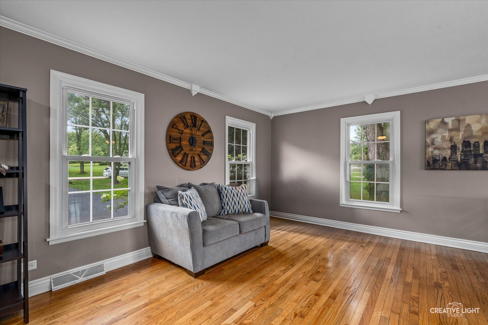 6N162 Far View Court, St. Charles, IL 60175