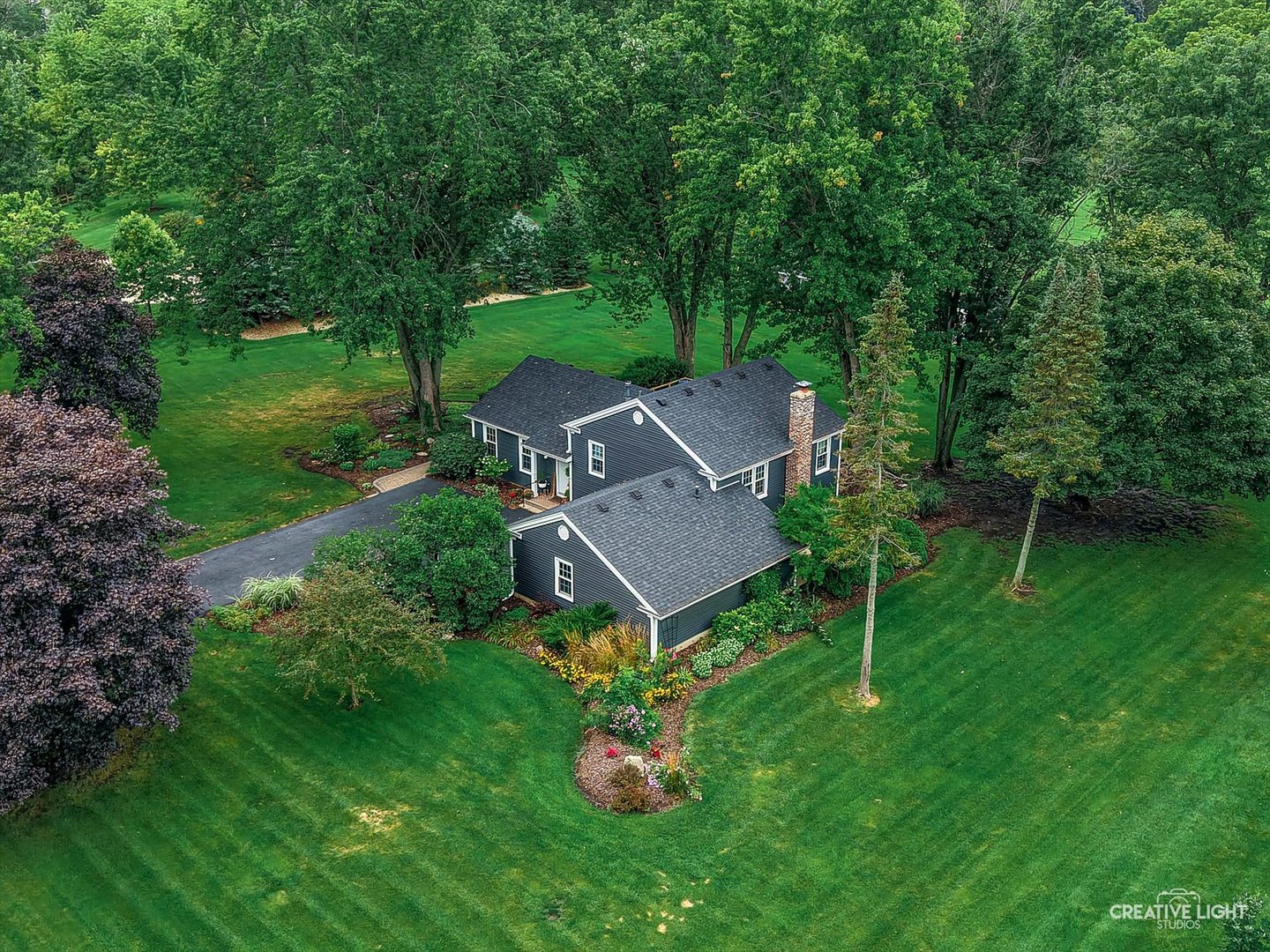6N162 Far View Court, St. Charles, IL 60175
