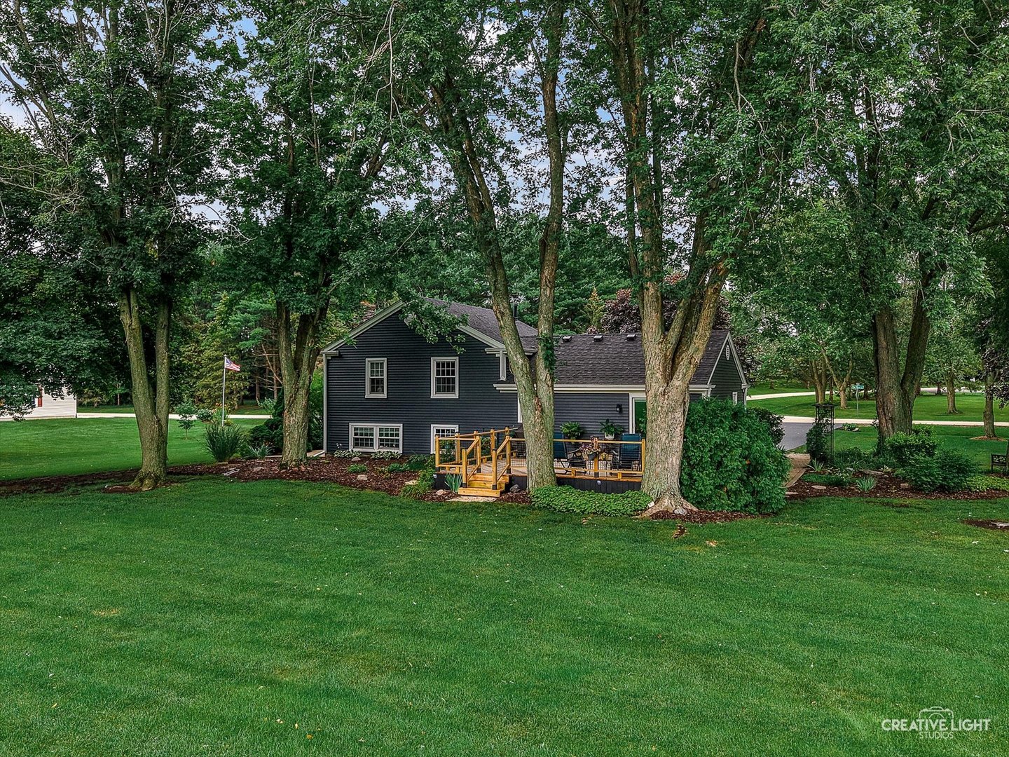 6N162 Far View Court, St. Charles, IL 60175