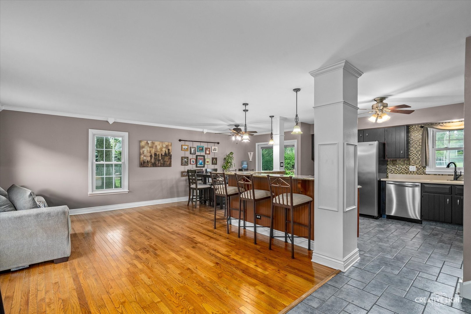 6N162 Far View Court, St. Charles, IL 60175
