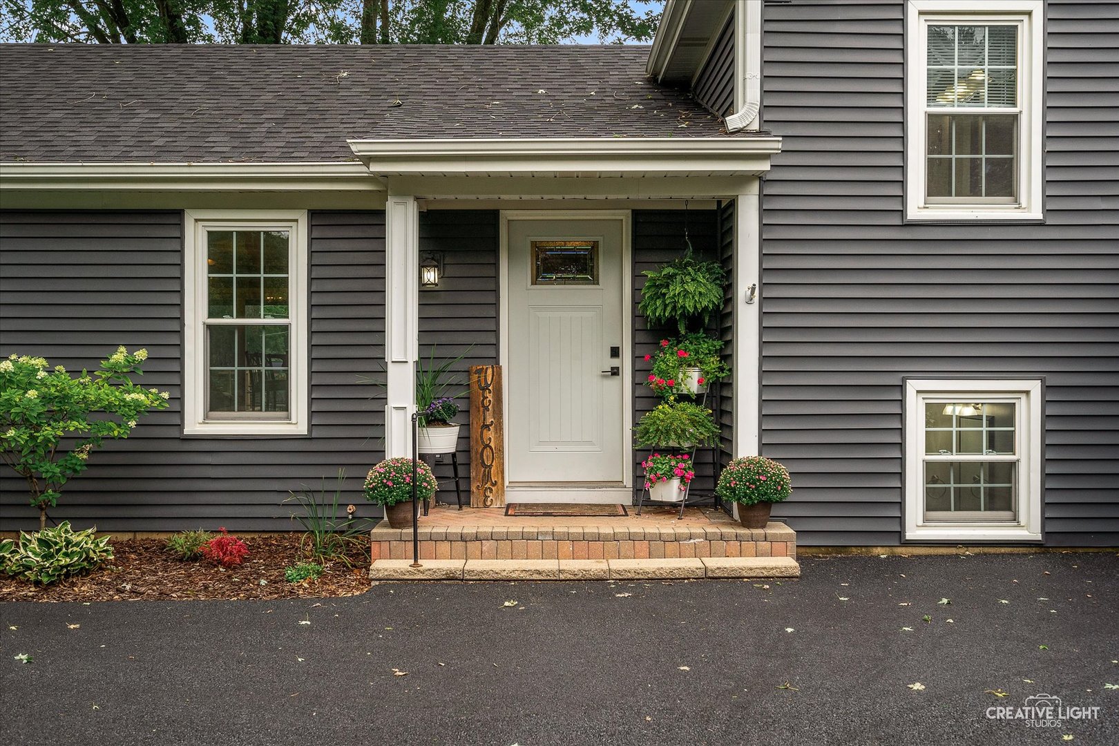 6N162 Far View Court, St. Charles, IL 60175