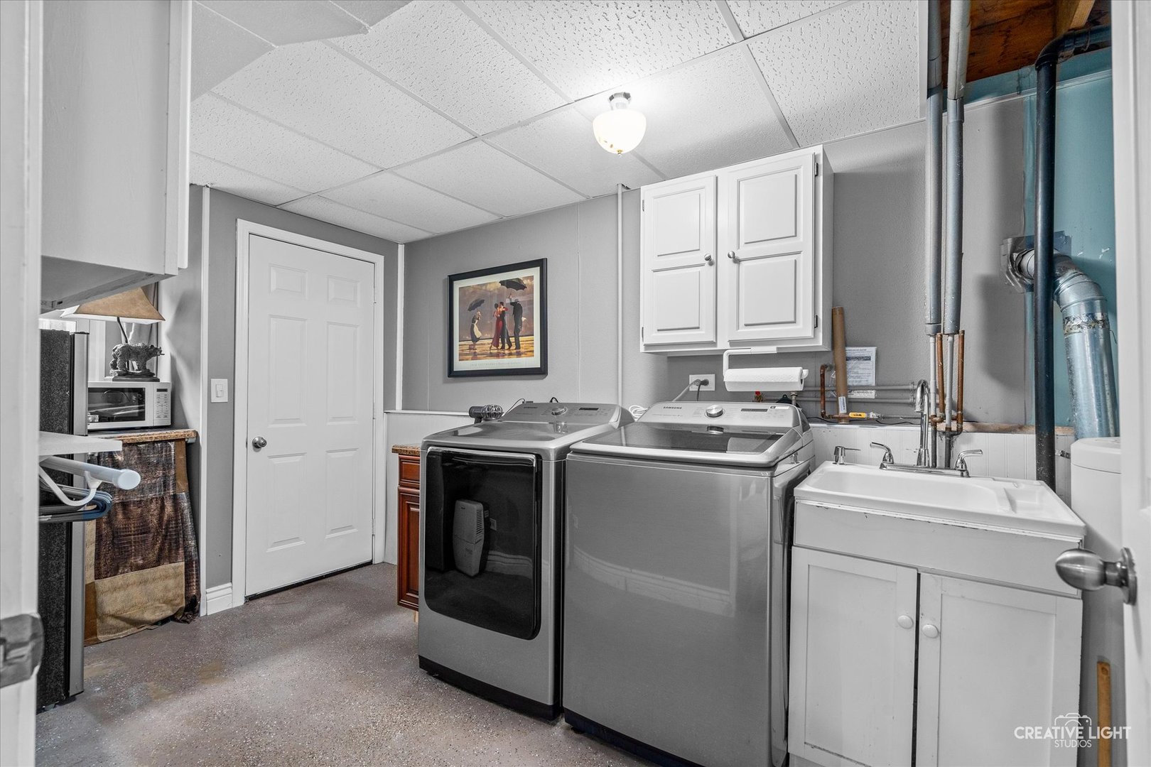 6N162 Far View Court, St. Charles, IL 60175
