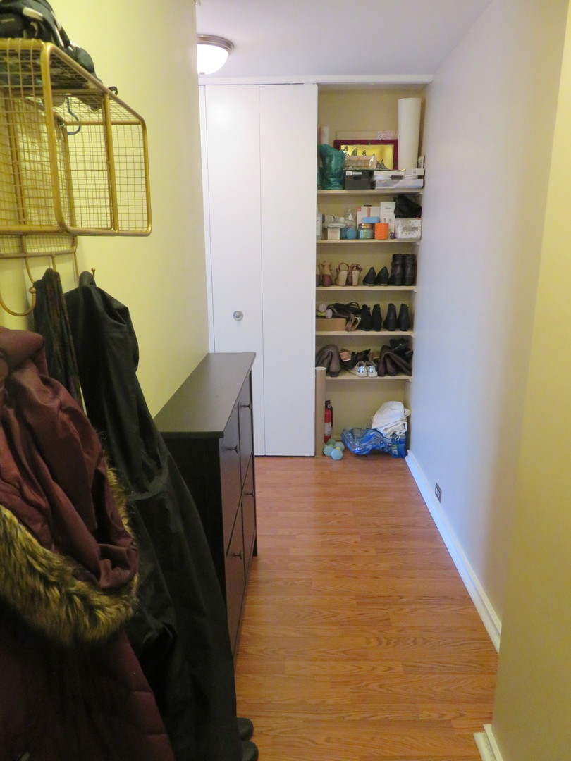 3550 N Lake Shore Drive #413, Chicago, IL 60657